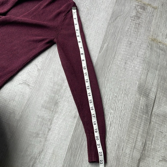 Old Navy women’s cardigan, size XS. - Picture 8 of 9